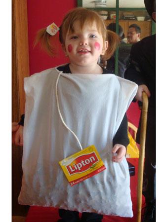 1475084579-2-hcostume09-6-teabag-p