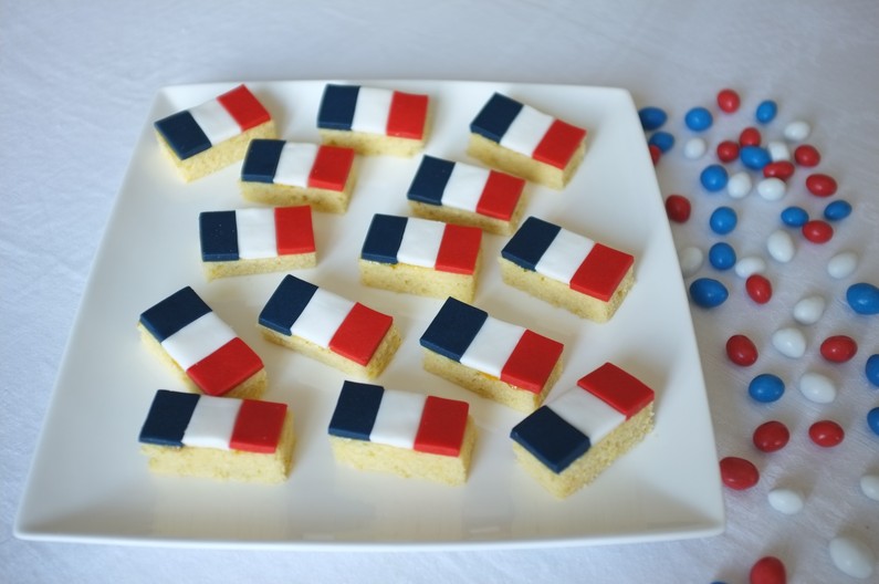 7783888430_la-recette-sans-gluten-de-petits-gateaux-bleu-blanc-rouge