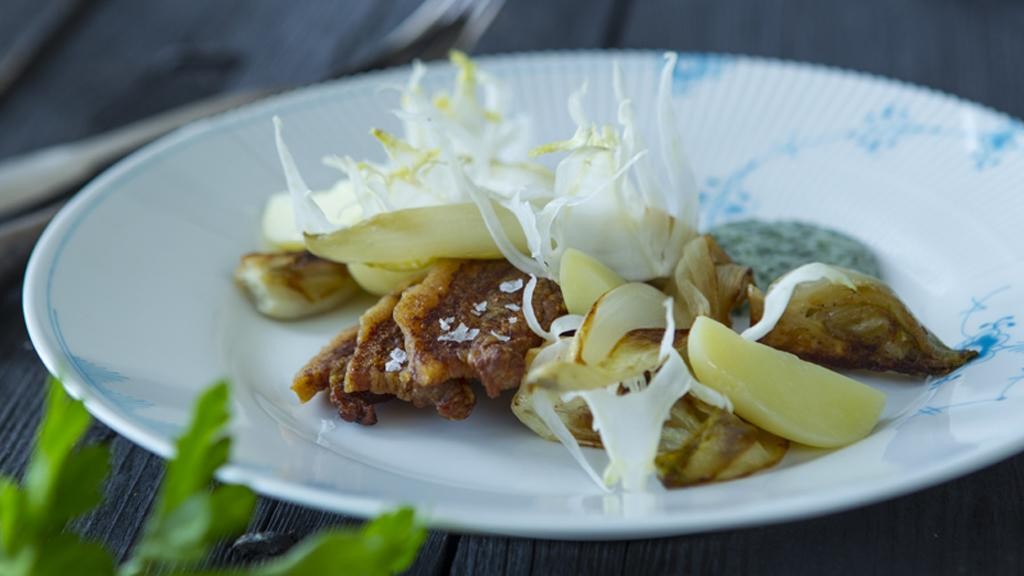 denmarks_national_dish_-_stegt_flaesk