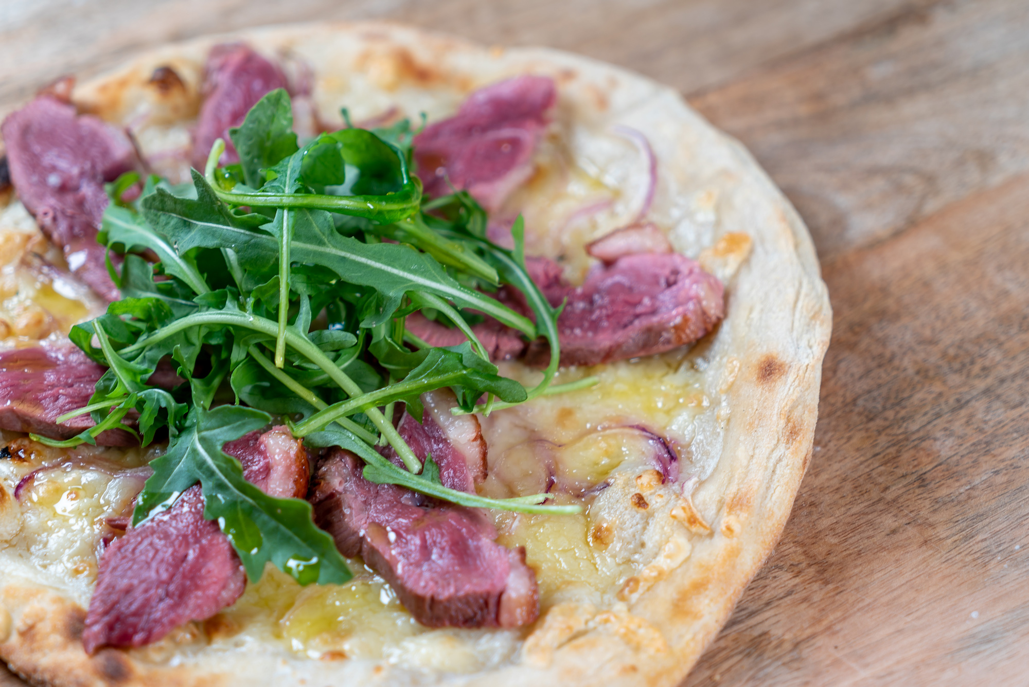 Pizza Au Magret De Canard Et Champignons