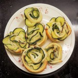 Roses à la courgette et aux oignons