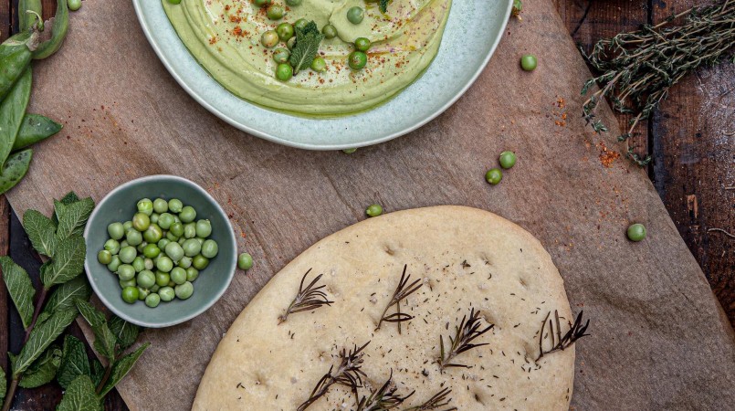 Focaccia & houmous de petits pois