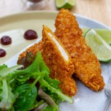 Nuggets de poulet aux corn-flakes & ketchup de betterave