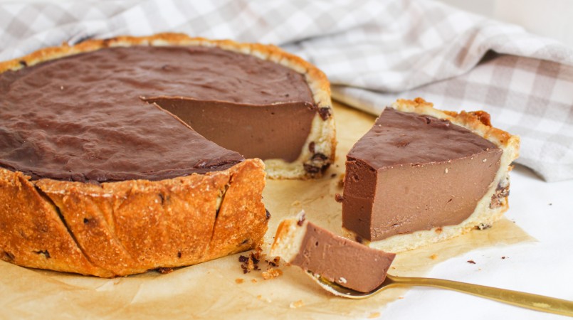 Flan au chocolat sur pâte à cookie