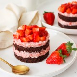 Layer cake individuel, chocolat & fraises Cacolac