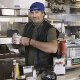 Scott Patterson de Gilmore Girls nous donne la recette de son burger !