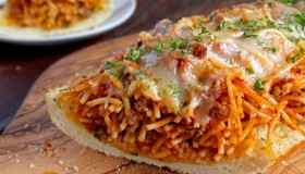 Les Pasta Sandwiches