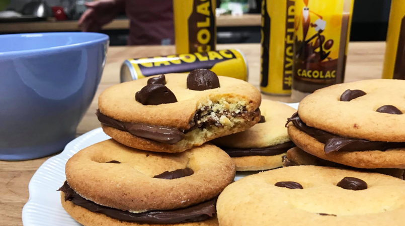 Les biscuits au chocolat à tremper CACOLAC