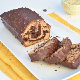 Cake marbré glaçage chocolat amandes