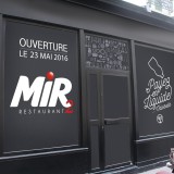 Mir ouvre un restaurant où l'on paie en liquide... Vaisselle !