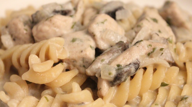 One pot pasta poulet et champignon à la crème