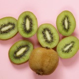 Un fruit antioxydant & riche en vitamine C ? J’appelle le Kiwi !