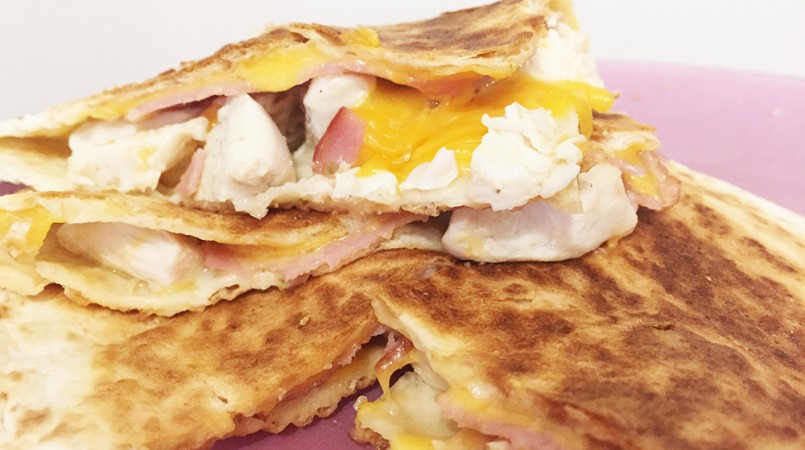 Quesadillas poulet bacon cheddar