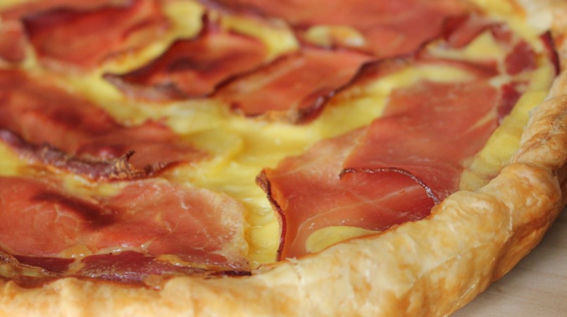 Tarte pommes de terre cancoillotte jambon cru