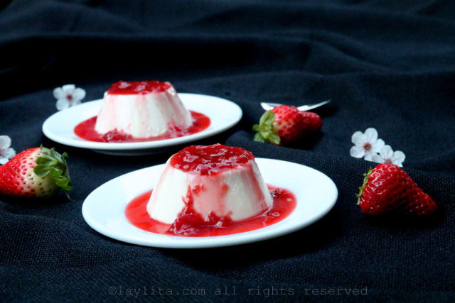 Panna-cotta-classique-italienne-640x427