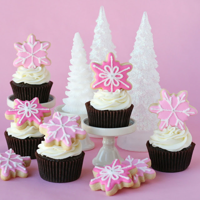 Pink Christmas Cupcakes