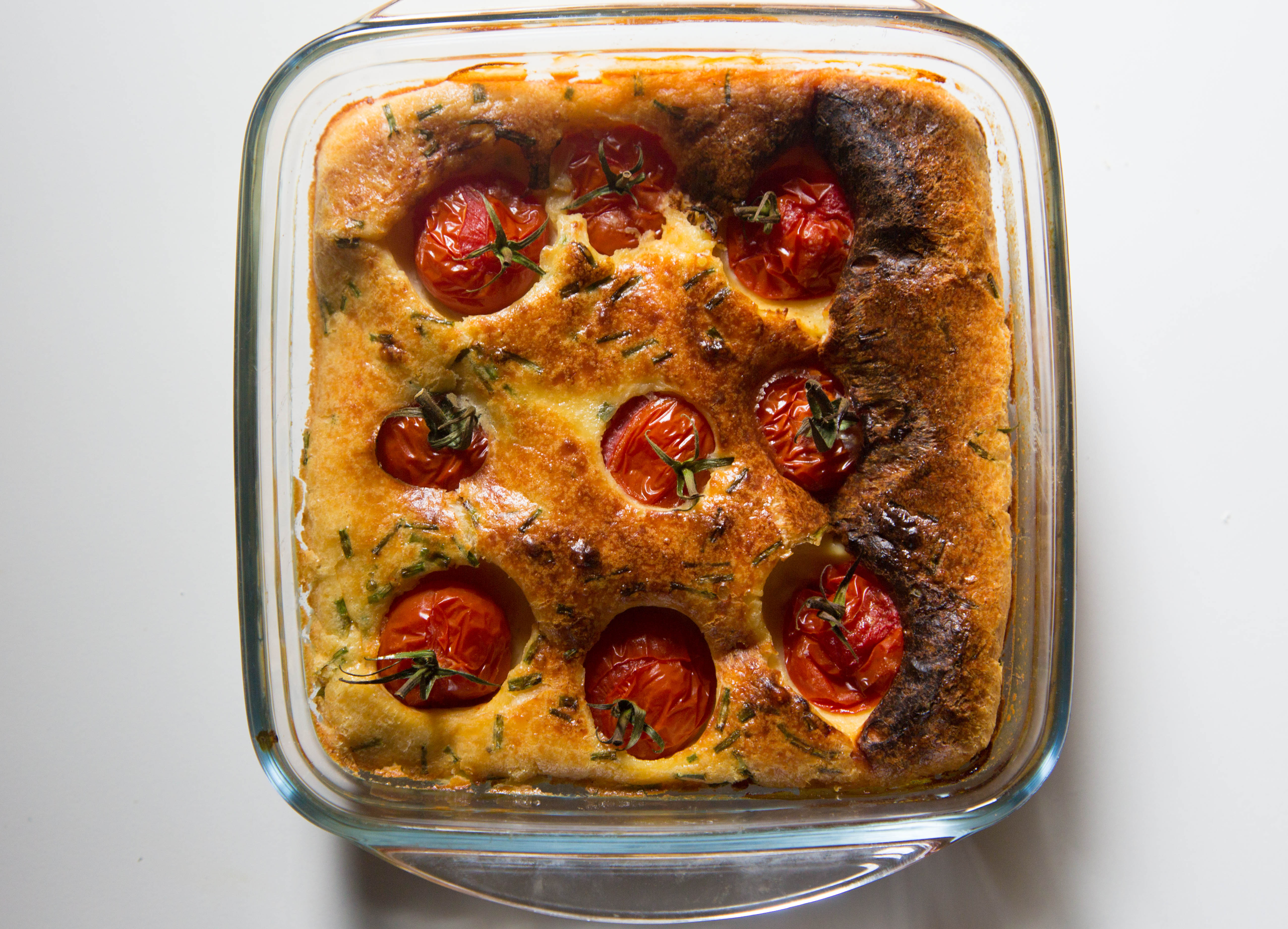Recette : clafoutis aux tomates cerise et chèvre