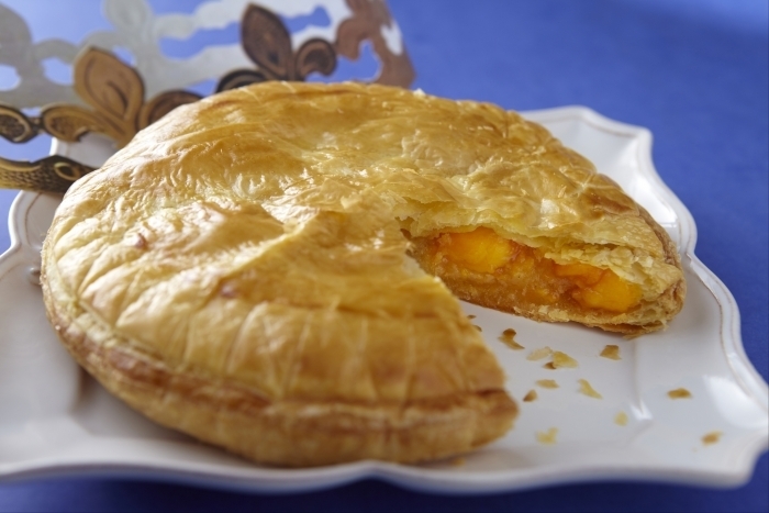 recette-e12299-galette-des-rois-creme-a-la-noix-de-coco-et-mangue-caramelisee