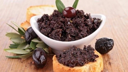 Toast tapenade